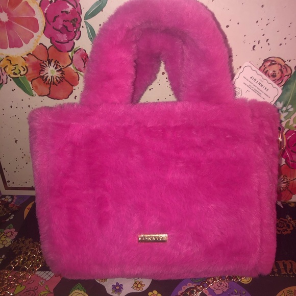 limited edition Barbie x Skinny Dip Pink Faux Fur Mini Crossbody Handbag! This - Picture 3 of 10